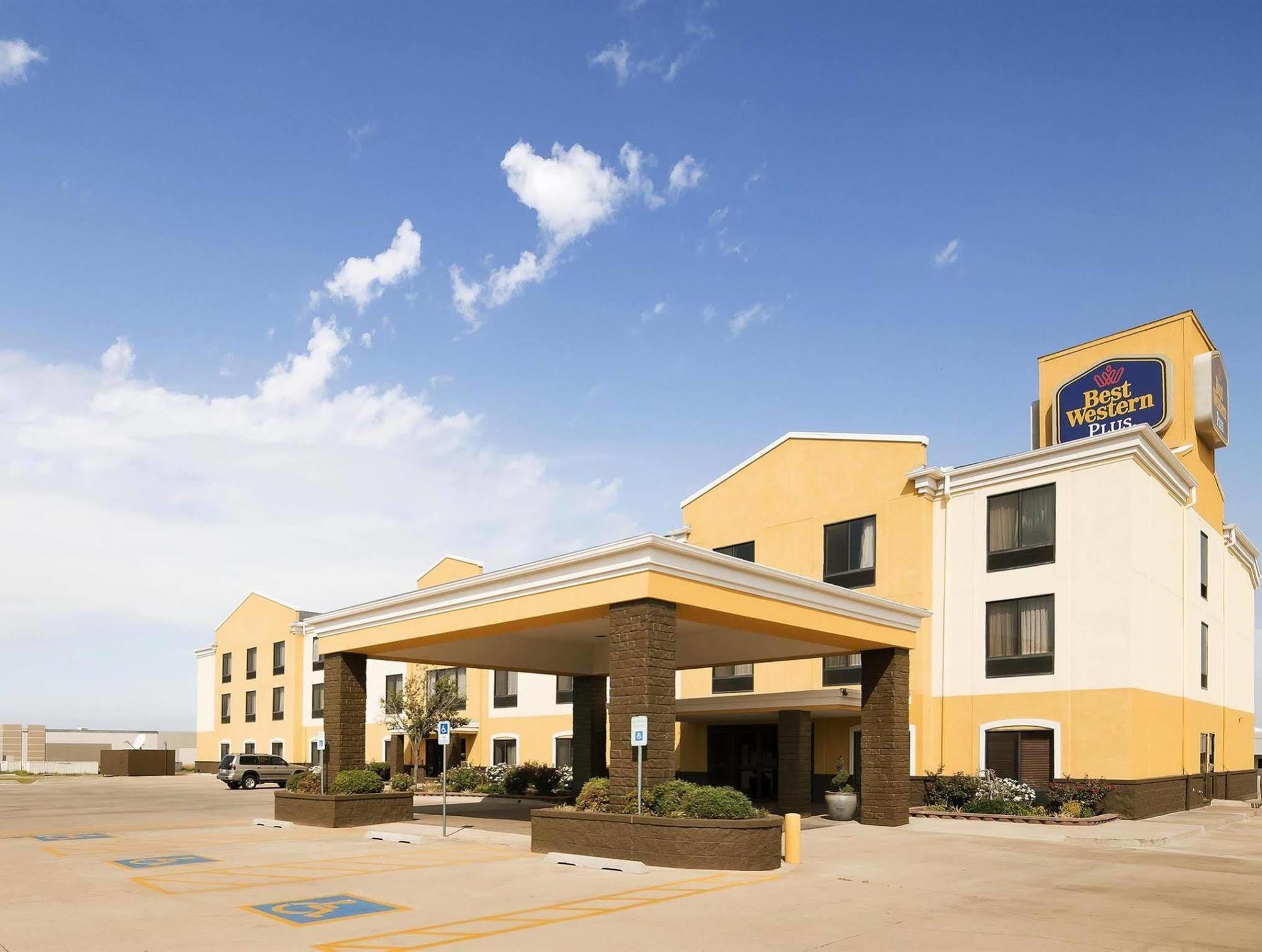 Hotel Western Memorial 3*